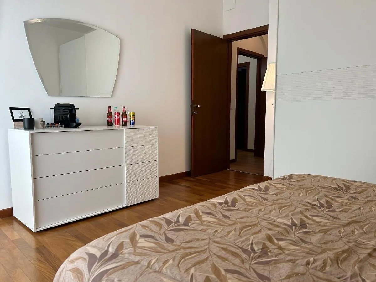 Valverde Apartment And Rooms Verona 0*,  Itália